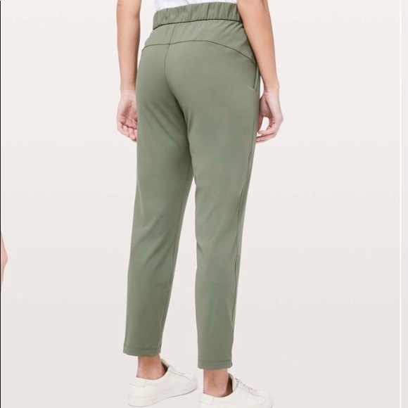 Lululemon On The Fly Pant 27” - Picture 2 of 8